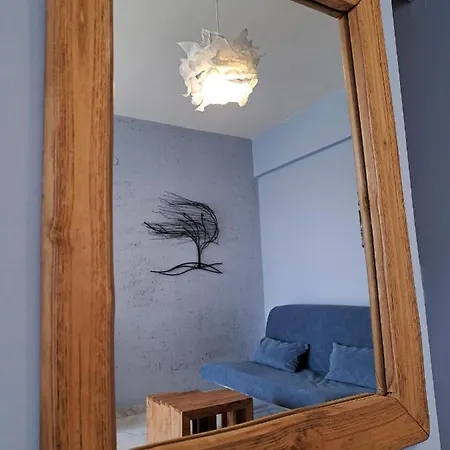 Nais & Chania (Crete)