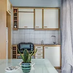 Nais & Apartment
