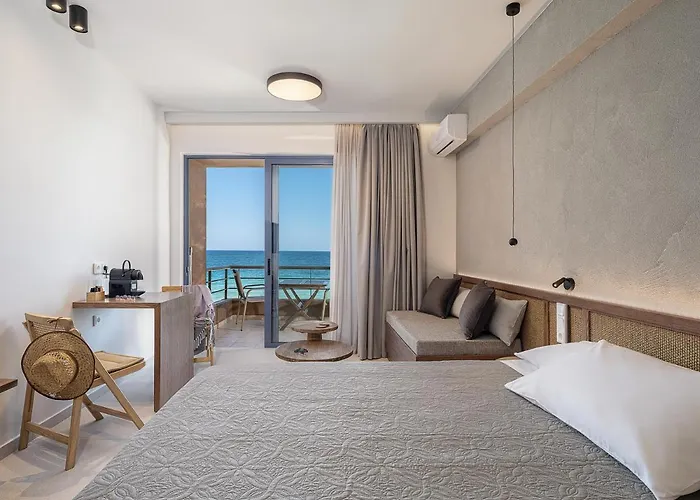 Nais & Ханья (Крит)