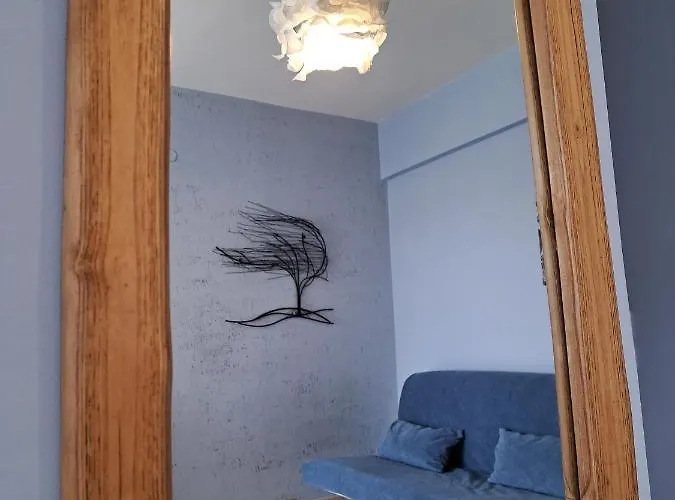 Nais & Ханья (Крит)