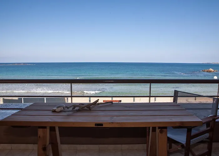 Nais & * Ханья (Крит)