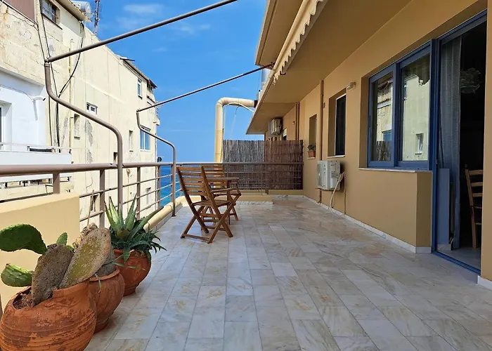 Nais & Apartment Chania (Crete)